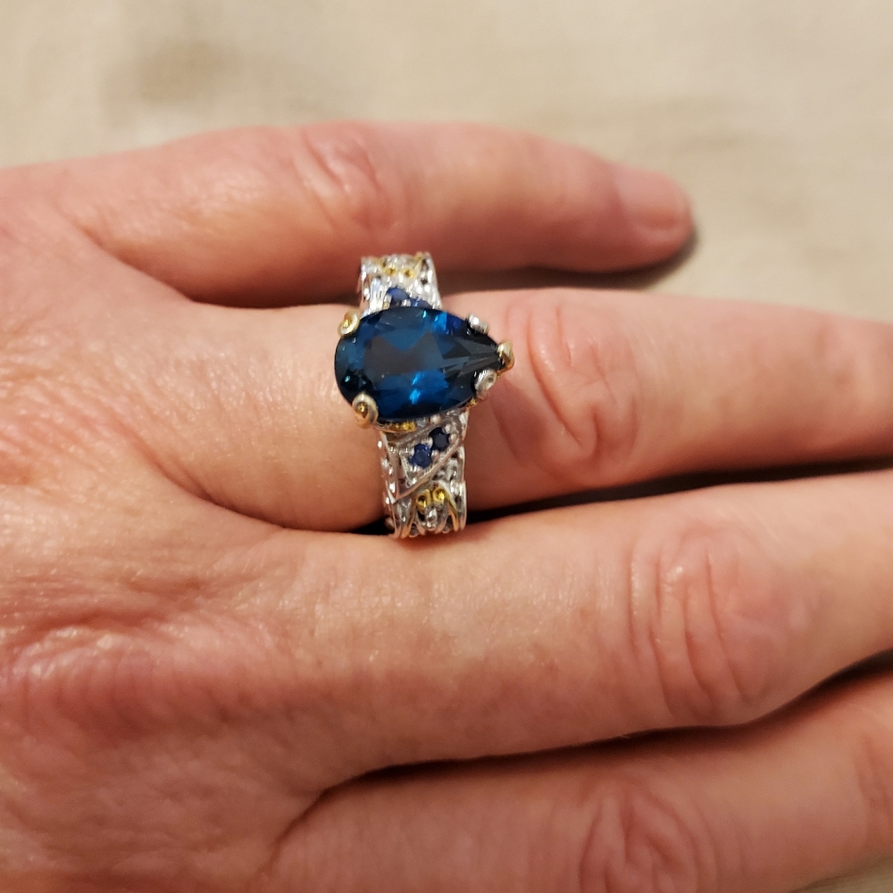 London Blue Pear Shape Ring - Picture 6 of 8